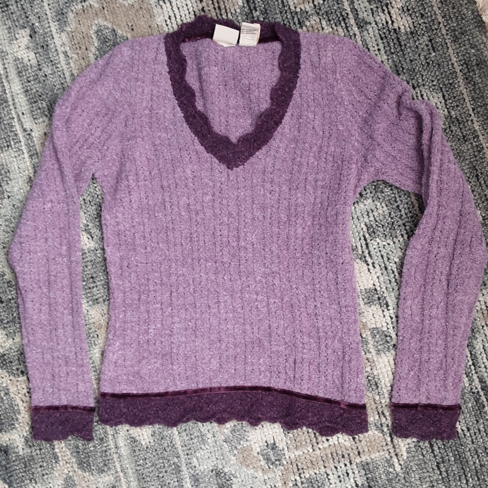 easel scalloped sweater